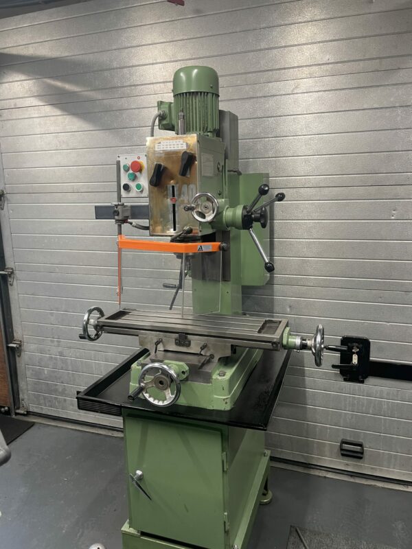 ZX40-A Milling Machine – The Lathe Company